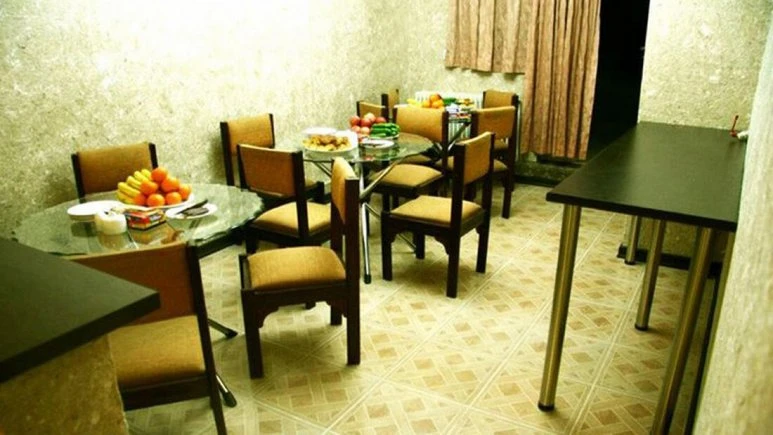 Abrisham Guest House Ghazvin 2