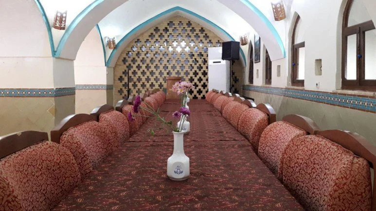 Googad Arg Hotel Golpayegan 11
