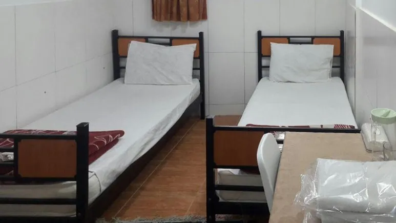 Ordibehesht Guest House Hamedan 10