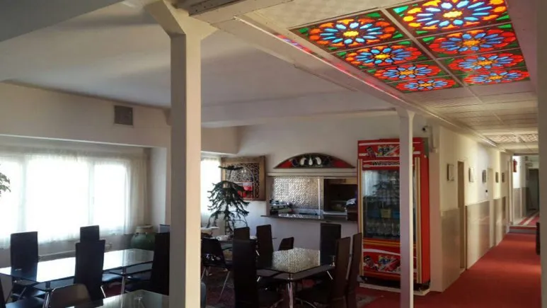 Ordibehesht Guest House Hamedan 6