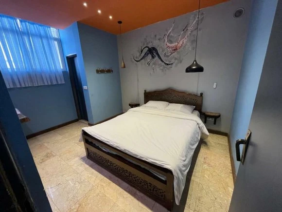 Hotel  city 13