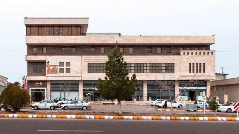 Narenjestan Hotel Jolfa 10