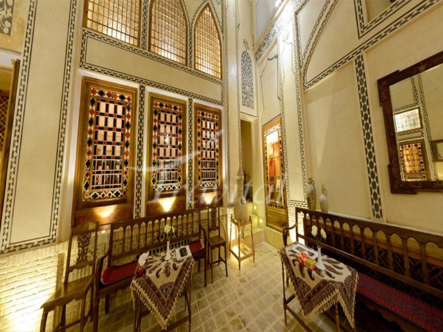 Mahinestan Raheb Hotel Kashan 7