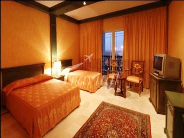 Ara Hotel Kish 2