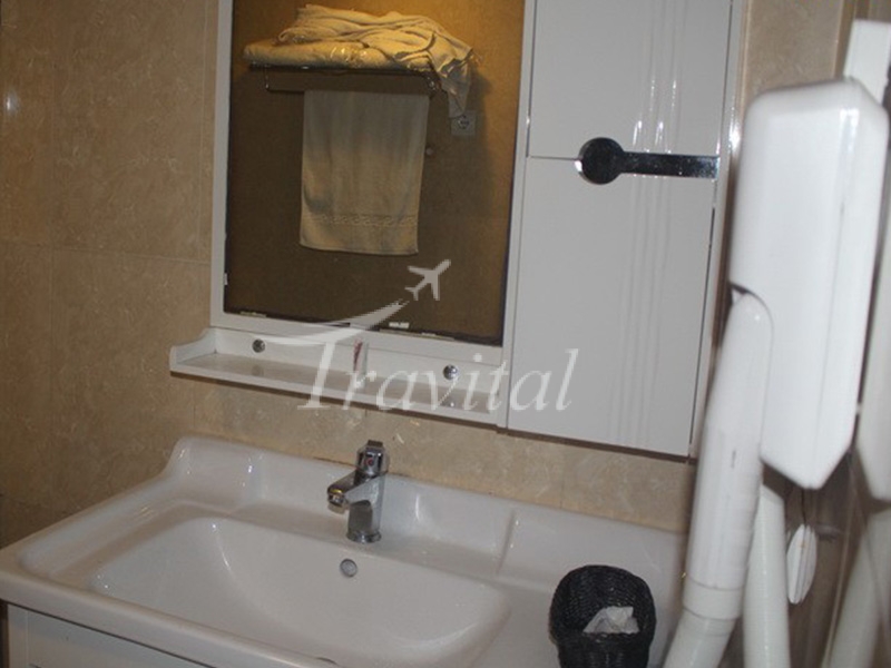 Lotus Hotel Kish 5