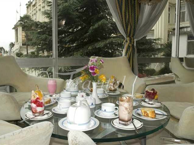 Parsian Azadi Grand Hotel Ramsar 4