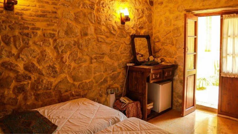Forough Mehr Traditional Residence Shiraz 12