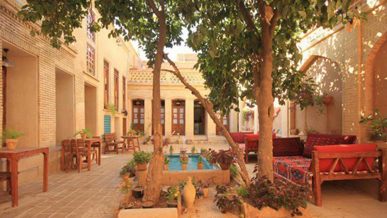 Monir Mah Traditional Residence Shiraz 8