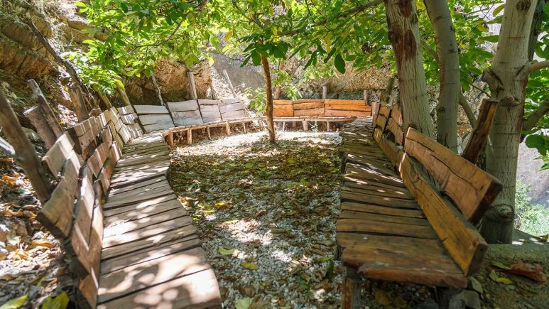 Arg e Sangi Sangan Ecolodge Tehran 6