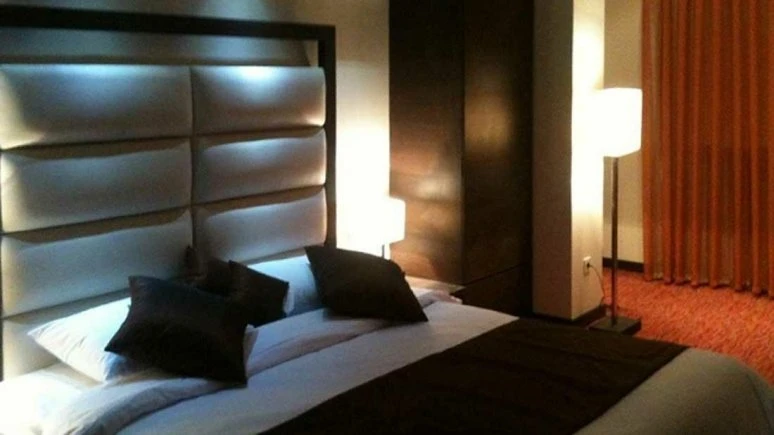 Ferdowsi Hotel Tehran 2