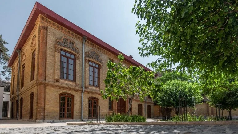 Nezamiyeh Traditional Residence Tehran 10