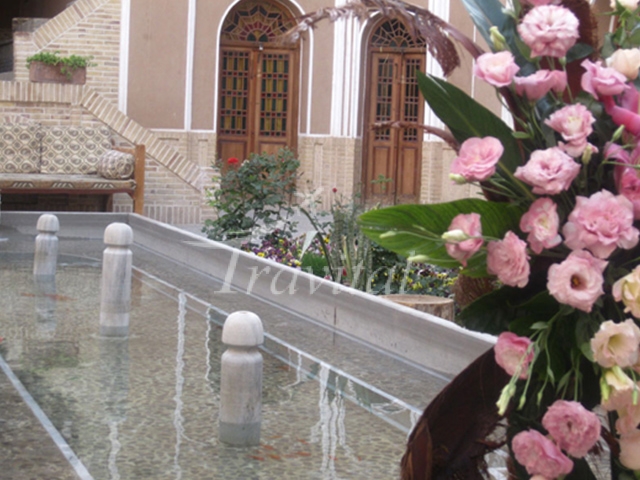 Moshir Hotel Yazd 9