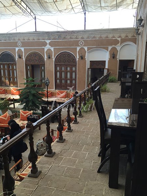 Roz (Rose) Traditional Hotel Yazd 16