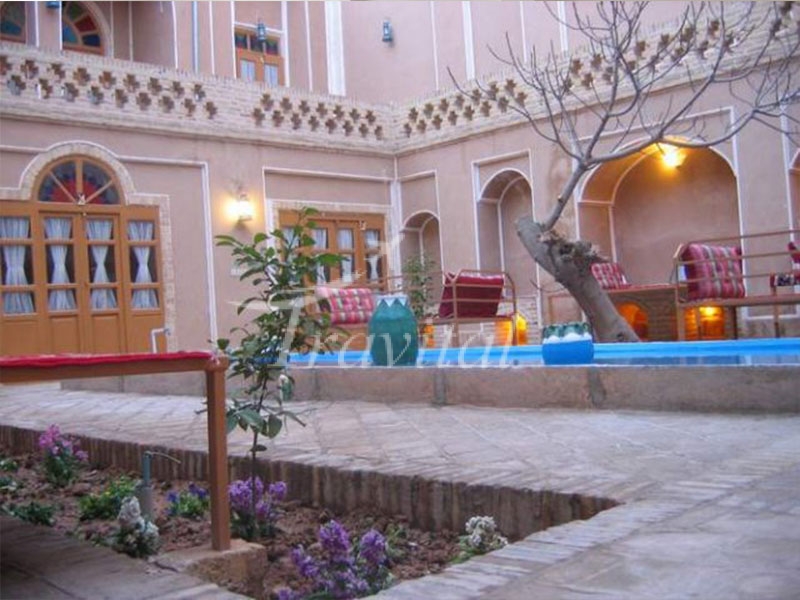 Soroush Traditional Hotel Yazd 4